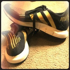 Adidas Sneakers